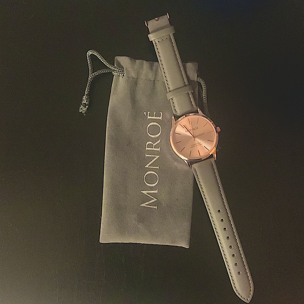 Monroé Grey and Rose Gold Watch With Holder